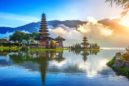 bali island tour ulundanu lake